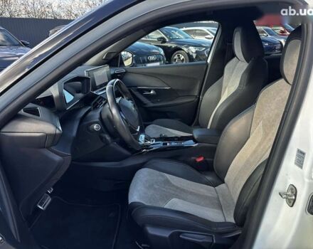 Пежо e-2008, объемом двигателя 0 л и пробегом 122 тыс. км за 16850 $, фото 16 на Automoto.ua