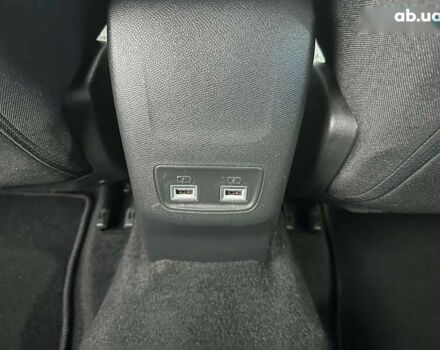 Пежо e-2008, объемом двигателя 0 л и пробегом 40 тыс. км за 15950 $, фото 12 на Automoto.ua