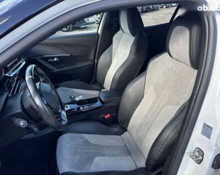 Пежо e-2008, объемом двигателя 0 л и пробегом 122 тыс. км за 16850 $, фото 19 на Automoto.ua