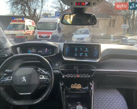 Пежо e-2008, объемом двигателя 0 л и пробегом 98 тыс. км за 19800 $, фото 16 на Automoto.ua