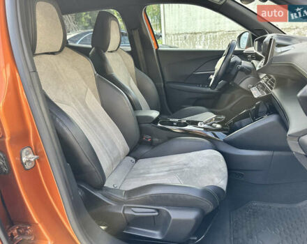 Пежо e-2008, объемом двигателя 0 л и пробегом 80 тыс. км за 16300 $, фото 27 на Automoto.ua