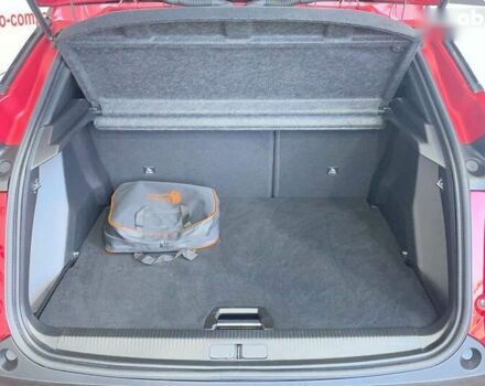 Пежо e-2008, объемом двигателя 0 л и пробегом 4 тыс. км за 22950 $, фото 4 на Automoto.ua