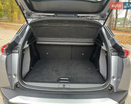 Серый Пежо e-2008, объемом двигателя 0 л и пробегом 117 тыс. км за 16599 $, фото 15 на Automoto.ua