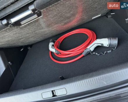 Сірий Пежо e-2008, об'ємом двигуна 0 л та пробігом 56 тис. км за 17700 $, фото 95 на Automoto.ua