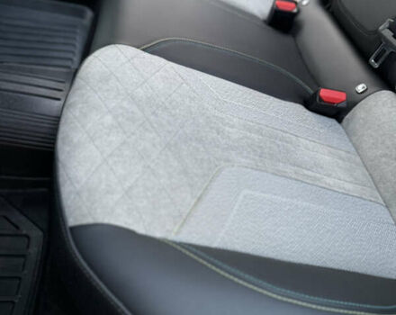 Сірий Пежо e-2008, об'ємом двигуна 0 л та пробігом 56 тис. км за 17700 $, фото 88 на Automoto.ua