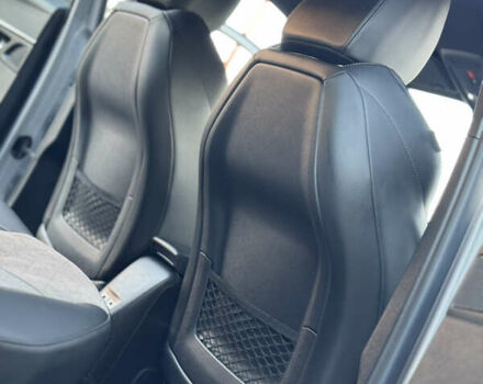 Сірий Пежо e-2008, об'ємом двигуна 0 л та пробігом 56 тис. км за 17700 $, фото 85 на Automoto.ua