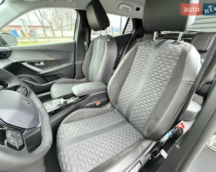 Серый Пежо e-2008, объемом двигателя 0 л и пробегом 1 тыс. км за 21999 $, фото 45 на Automoto.ua