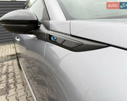 Серый Пежо e-2008, объемом двигателя 0 л и пробегом 1 тыс. км за 21999 $, фото 24 на Automoto.ua