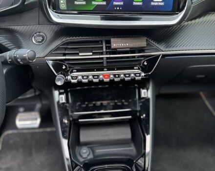 Сірий Пежо e-2008, об'ємом двигуна 0 л та пробігом 13 тис. км за 25499 $, фото 19 на Automoto.ua