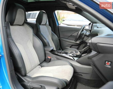 Синий Пежо e-2008, объемом двигателя 0 л и пробегом 32 тыс. км за 21000 $, фото 8 на Automoto.ua