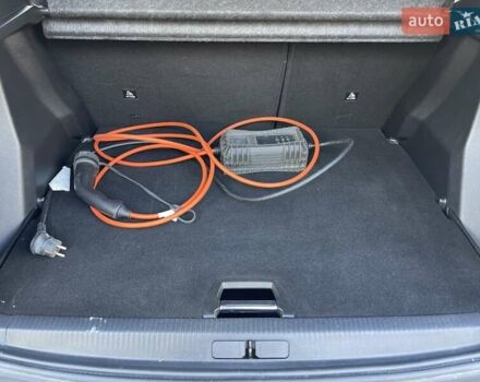 Синий Пежо e-2008, объемом двигателя 0 л и пробегом 35 тыс. км за 16500 $, фото 93 на Automoto.ua