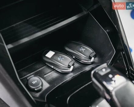 Синій Пежо e-2008, об'ємом двигуна 0 л та пробігом 98 тис. км за 15650 $, фото 43 на Automoto.ua