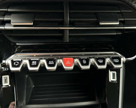 Синий Пежо e-2008, объемом двигателя 0 л и пробегом 84 тыс. км за 15980 $, фото 21 на Automoto.ua