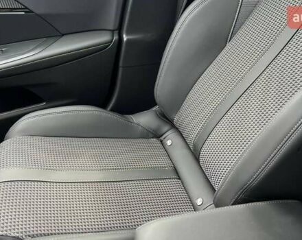 Синий Пежо e-2008, объемом двигателя 0 л и пробегом 1 тыс. км за 19000 $, фото 17 на Automoto.ua