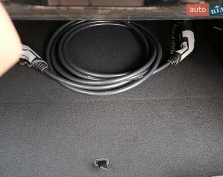 Оранжевый Пежо e-2008, объемом двигателя 0 л и пробегом 31 тыс. км за 17300 $, фото 23 на Automoto.ua