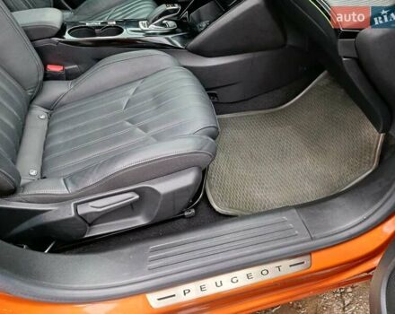 Оранжевый Пежо e-2008, объемом двигателя 0 л и пробегом 31 тыс. км за 17300 $, фото 13 на Automoto.ua