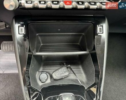 Помаранчевий Пежо e-2008, об'ємом двигуна 0 л та пробігом 38 тис. км за 15900 $, фото 47 на Automoto.ua