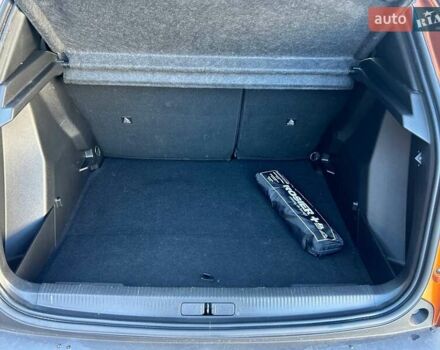 Помаранчевий Пежо e-2008, об'ємом двигуна 0 л та пробігом 31 тис. км за 16200 $, фото 22 на Automoto.ua