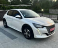 Белый Пежо e-208, объемом двигателя 0 л и пробегом 64 тыс. км за 12900 $, фото 1 на Automoto.ua