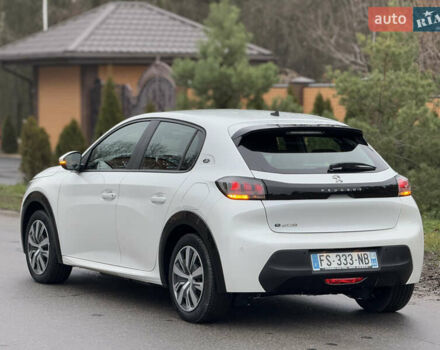 Білий Пежо e-208, об'ємом двигуна 0 л та пробігом 17 тис. км за 14200 $, фото 44 на Automoto.ua