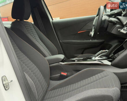 Білий Пежо e-208, об'ємом двигуна 0 л та пробігом 17 тис. км за 14200 $, фото 23 на Automoto.ua