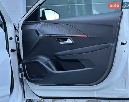 Білий Пежо e-208, об'ємом двигуна 0 л та пробігом 71 тис. км за 13499 $, фото 50 на Automoto.ua