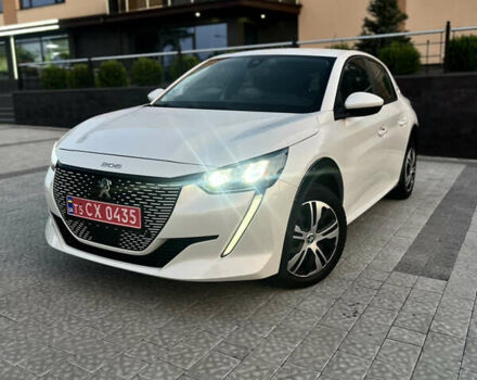 Белый Пежо e-208, объемом двигателя 0 л и пробегом 64 тыс. км за 12900 $, фото 2 на Automoto.ua