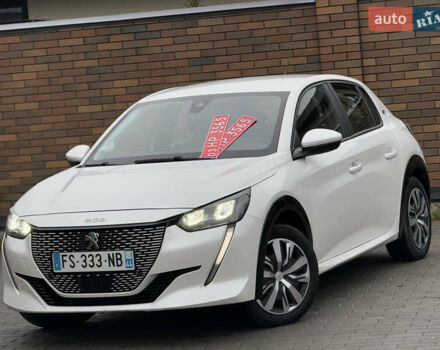 Белый Пежо e-208, объемом двигателя 0 л и пробегом 17 тыс. км за 14799 $, фото 44 на Automoto.ua