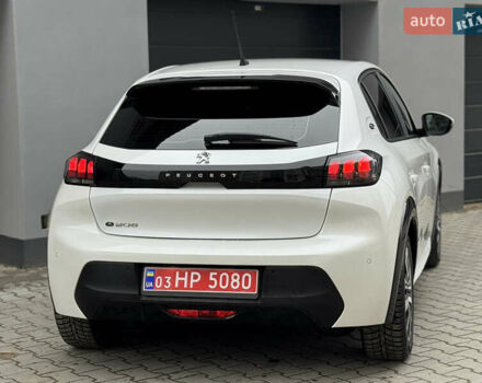 Білий Пежо e-208, об'ємом двигуна 0 л та пробігом 71 тис. км за 13499 $, фото 24 на Automoto.ua