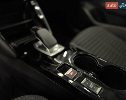 Белый Пежо e-208, объемом двигателя 0 л и пробегом 17 тыс. км за 14500 $, фото 33 на Automoto.ua