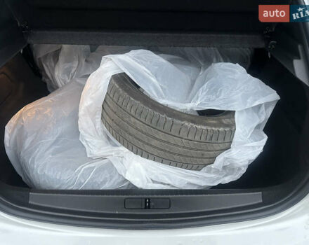 Білий Пежо e-208, об'ємом двигуна 0 л та пробігом 71 тис. км за 13499 $, фото 42 на Automoto.ua