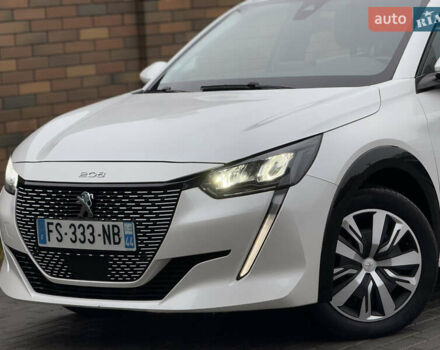 Белый Пежо e-208, объемом двигателя 0 л и пробегом 17 тыс. км за 14799 $, фото 13 на Automoto.ua
