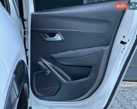 Білий Пежо e-208, об'ємом двигуна 0 л та пробігом 71 тис. км за 13499 $, фото 49 на Automoto.ua