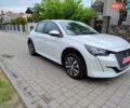Белый Пежо e-208, объемом двигателя 0 л и пробегом 75 тыс. км за 11777 $, фото 1 на Automoto.ua