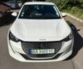 Белый Пежо e-208, объемом двигателя 0 л и пробегом 73 тыс. км за 13600 $, фото 1 на Automoto.ua