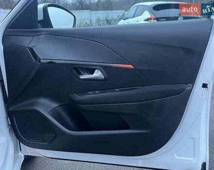 Білий Пежо e-208, об'ємом двигуна 0 л та пробігом 38 тис. км за 13500 $, фото 27 на Automoto.ua