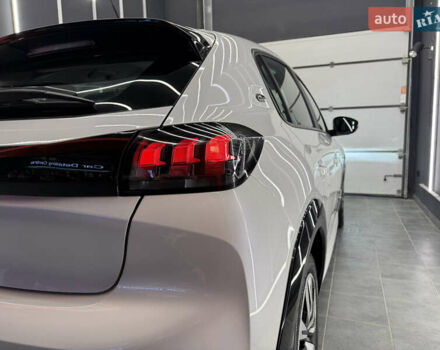 Белый Пежо e-208, объемом двигателя 0 л и пробегом 17 тыс. км за 14500 $, фото 15 на Automoto.ua