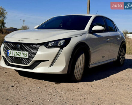 Білий Пежо e-208, об'ємом двигуна 0 л та пробігом 72 тис. км за 14099 $, фото 2 на Automoto.ua