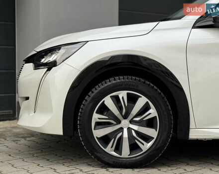 Білий Пежо e-208, об'ємом двигуна 0 л та пробігом 71 тис. км за 13499 $, фото 32 на Automoto.ua