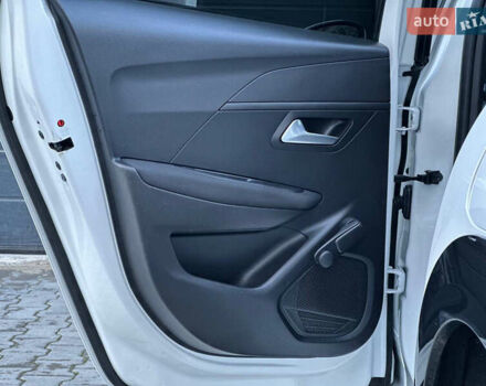 Білий Пежо e-208, об'ємом двигуна 0 л та пробігом 71 тис. км за 13499 $, фото 48 на Automoto.ua