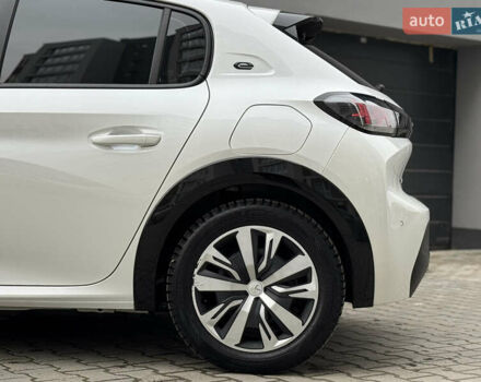 Білий Пежо e-208, об'ємом двигуна 0 л та пробігом 71 тис. км за 13499 $, фото 31 на Automoto.ua