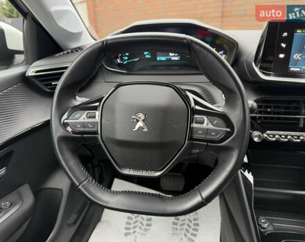 Белый Пежо e-208, объемом двигателя 0 л и пробегом 17 тыс. км за 14799 $, фото 33 на Automoto.ua