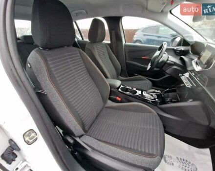 Белый Пежо e-208, объемом двигателя 0 л и пробегом 59 тыс. км за 13900 $, фото 25 на Automoto.ua