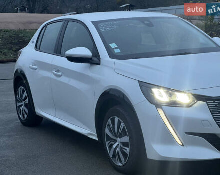 Білий Пежо e-208, об'ємом двигуна 0 л та пробігом 38 тис. км за 13500 $, фото 9 на Automoto.ua