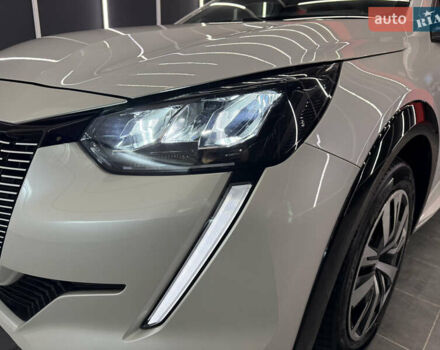 Белый Пежо e-208, объемом двигателя 0 л и пробегом 17 тыс. км за 14500 $, фото 9 на Automoto.ua