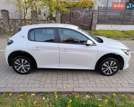 Білий Пежо e-208, об'ємом двигуна 0 л та пробігом 26 тис. км за 12970 $, фото 9 на Automoto.ua