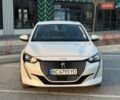 Белый Пежо e-208, объемом двигателя 0 л и пробегом 64 тыс. км за 12850 $, фото 1 на Automoto.ua