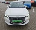 Белый Пежо e-208, объемом двигателя 0 л и пробегом 59 тыс. км за 13900 $, фото 3 на Automoto.ua