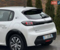 Белый Пежо e-208, объемом двигателя 0 л и пробегом 17 тыс. км за 14799 $, фото 18 на Automoto.ua