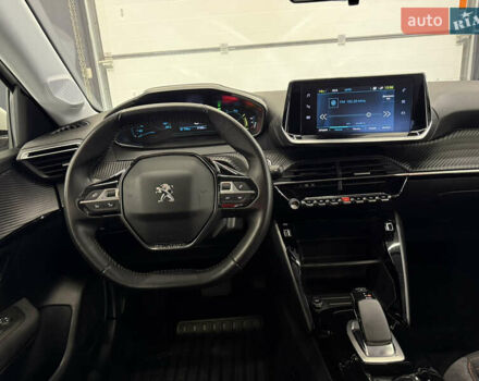 Белый Пежо e-208, объемом двигателя 0 л и пробегом 17 тыс. км за 14500 $, фото 28 на Automoto.ua